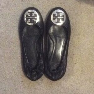 Tory Burch black leather flats